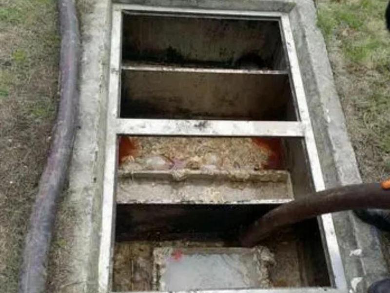 昌化镇隔油池清理